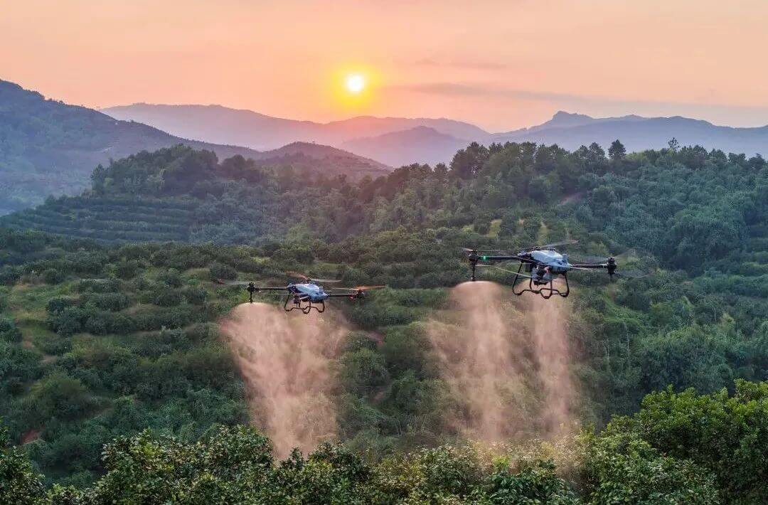 Agras T40 Obstacle Avoidance with Radar and Vision